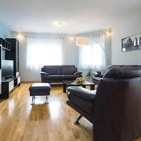 2 Bedroom Beautiful In * Kruševo