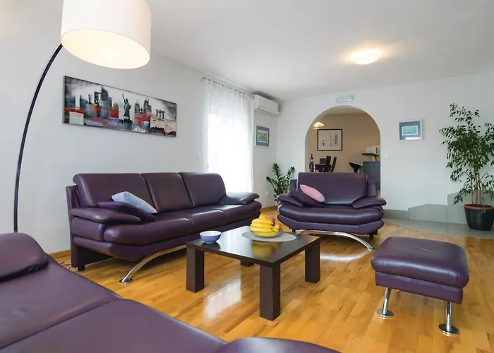 Two-bedroom In Ferienhaus *